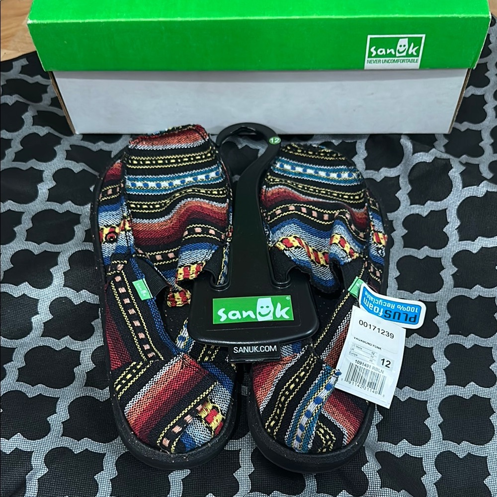 Sanuk Colorful Patterned Slip-On Shoes size 12